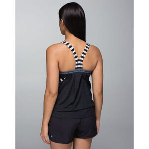 5 for $25| Lululemon Rest Less Tank Black Burlap Texture Black Dune Top Size 8